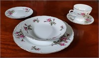 8 Place Settings Moss Rose China 5 Pieces