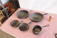 (5) Cast-Iron Fry Pans