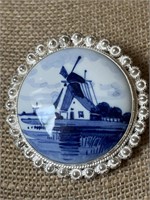 Sterling Silver Brooch w/ Delft Porcelain Painted