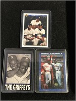 3x Ken Griffey Jr & Sr vintage MLB combo card LOT