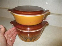 Vin. Pyrex Old Orchard Fruit brown coverd dishes