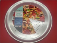 New Nordic Ware 16' Hot Air Pizza Crisper