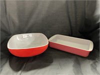 Lot of 2 Vintage Pyrex Dishes - Red
