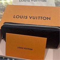 Brand New In the box LV Emprente black wallet
