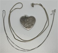 (LG) Sterling Silver Chains and Heart Pendant