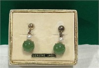 Vintage Earrings in Box Jade & Pearl  Screw Backs