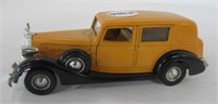 1937 Packard Diecast Car.