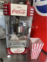 POPCORN MAKER WITH CUPS AND OIL