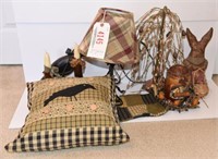 Lot #4145 - Country style lot: lamp with plaid
