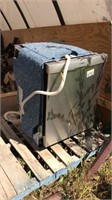Bosch Dish Washer - Approx 5 Years Old