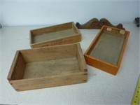 WOOD BOXES AND A DECORATIVE WOOD PIECE