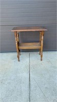 AMH2550 Small Vintage Wood End Table