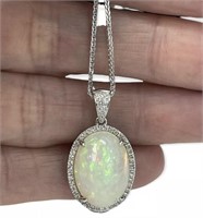 5.63 Ct Opal Diamond Pendant Necklace 14 Kt