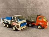 Vintage Tonka toys 
• 5"-5.5"L