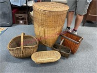 Large wicker hamper & other baskets