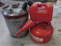 Lot of 3 fuel cans (garage)