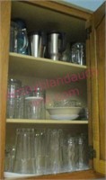 Contents of cabinet (glassware & misc)
