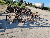 INTERNATIONAL MOUNTED CULTIVATORS