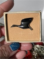 Beautiful Flying Bird Pin Brooch