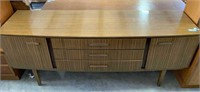 MID CENTURY BEAUTILITY LAMINATE SIDEBOARD WITH