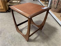 MID CENTURY G PLAN OCCASIONAL TABLE