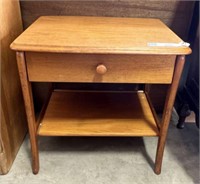 MID CENTURY END TABLE WITH DRAWER & SHELF