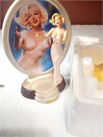 Marilyn Statuette 8" Diamonds & Pearls LE NIB #3