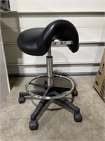 MOTORCYCLE SEAT STOOL