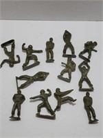 Vintage 1950s Bakelite Plastic Army Men