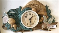 Vtg New Haven Butterfly Mushroom Clock