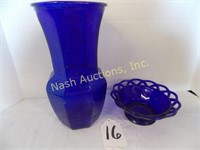 cobalt blue vase & open lace dish