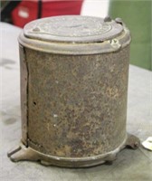 Vintage Deere & Mansur Company Seed Box