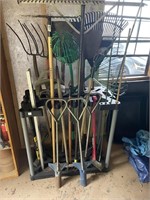 PLASTIC HAND TOOL ORGANIZER AND CONTENTS