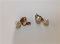 14k yellow gold Pearl & White Sapphire Pierced