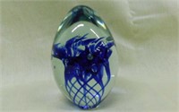 1988 Mount St. Helens ash glass egg paperweight
