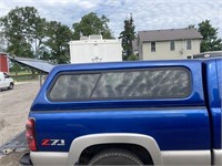 Blue truck topper for 2004 chevy