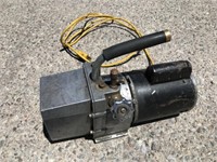J/B DV-85 Vacuum Pump