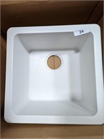 Karran White Quartz Sink (16-5/8 x 16-5/8 x 8-1/4)