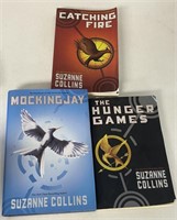 THE HUNGER GAMES BOOK LOT