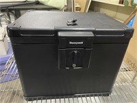 HONEYWELL FIRE PROOF SAFE WITH KEY
