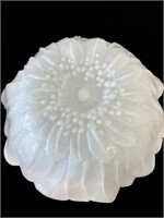 Vintage Indiana Milk glass Lily Pons Sunflower