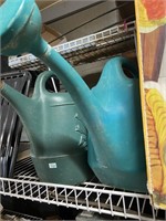 2 watering cans