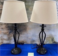 11 - PAIR OF MATCHING TABLE LAMPS (M119)