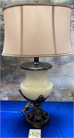 11 - VINTAGE TABLE LAMP (M125)