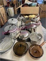 Table lot of pots & pans