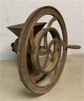 Cast Iron Grinder