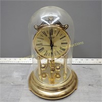 Master Quartz Clock In Glass Dome