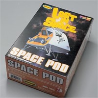 Moebius Lost in Space Space Pod Model