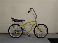 1968 Schwinn Stingray 20-in bike
