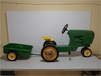 ERTL John Deere Peddle Tractor & wagon